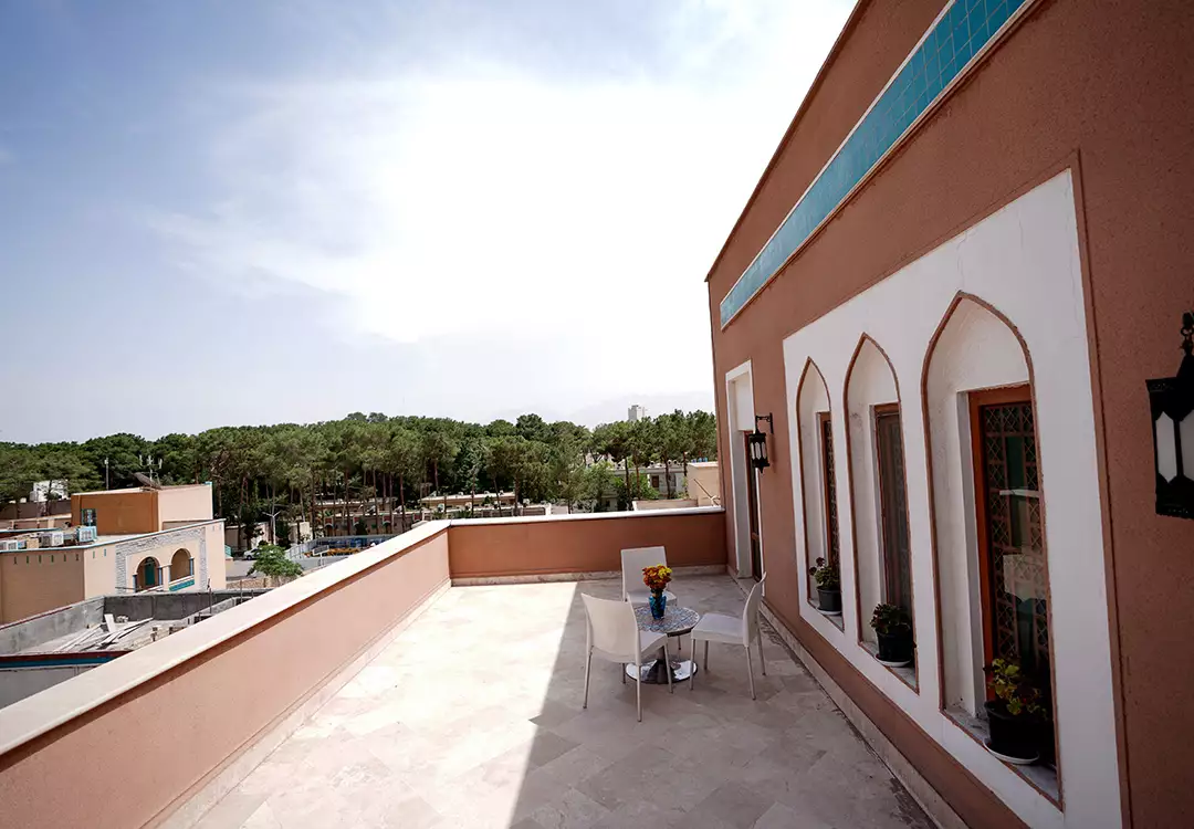 Alibaba https://cdn.alibaba.ir/ostorage/hotel-accommodation-images/69664d716b43e2b9afa3bd71_سوییت رویال ساختمان اصلی (4).webp